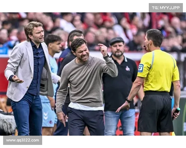 德甲赛场闭眼传球技艺揭秘 球员如何用盲目传球创造奇迹